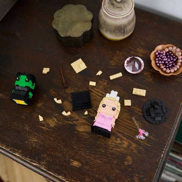 LEGO 40794 Brickheadz Wicked Elphaba & Glinda Figures NIB New in Hand - Picture 10 of 13
